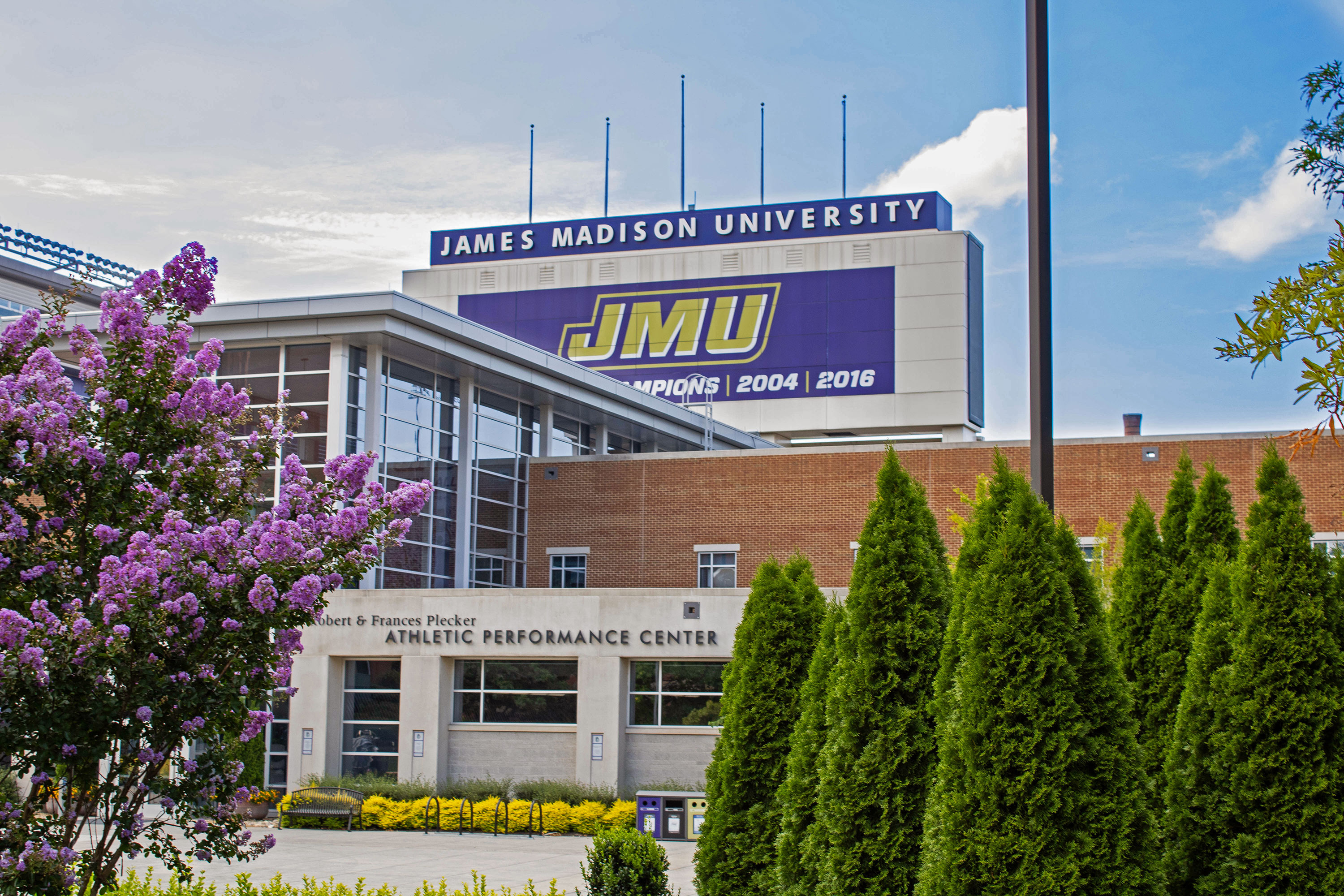 Special Property JMU Parents Discount