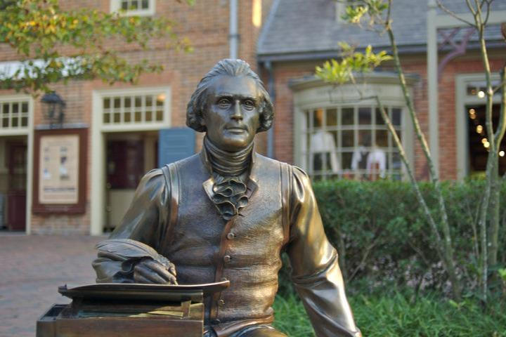 Bronze statue of Thomas Jefferson, located in Williamsburg, VA.